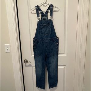 Women’s Gap denim overalls. Small.